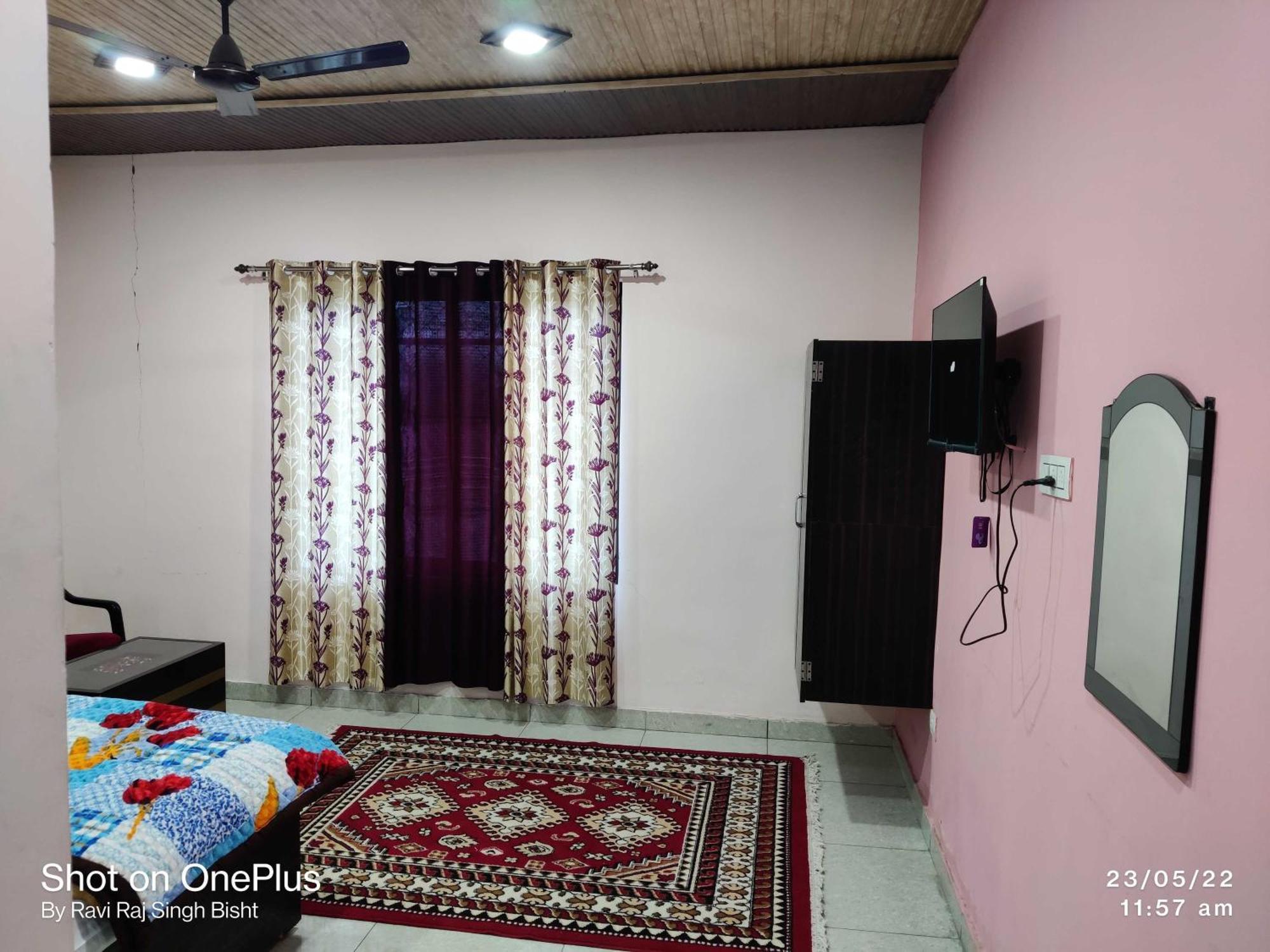 Hotel O Mohani Inn And Banquet Kausani Kültér fotó