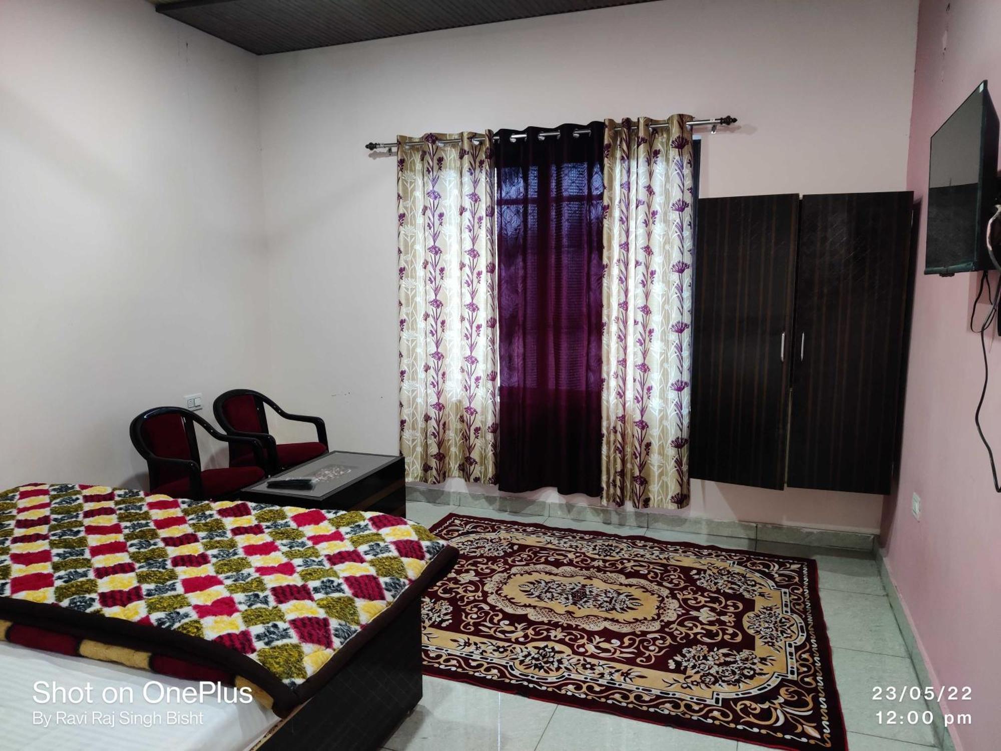 Hotel O Mohani Inn And Banquet Kausani Kültér fotó